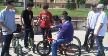 Varea promete una tercera pista para skate, patines y bicicletas BMX
